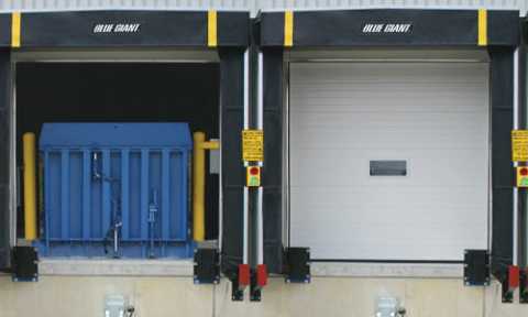 Vertical Storing Dock Leveler.